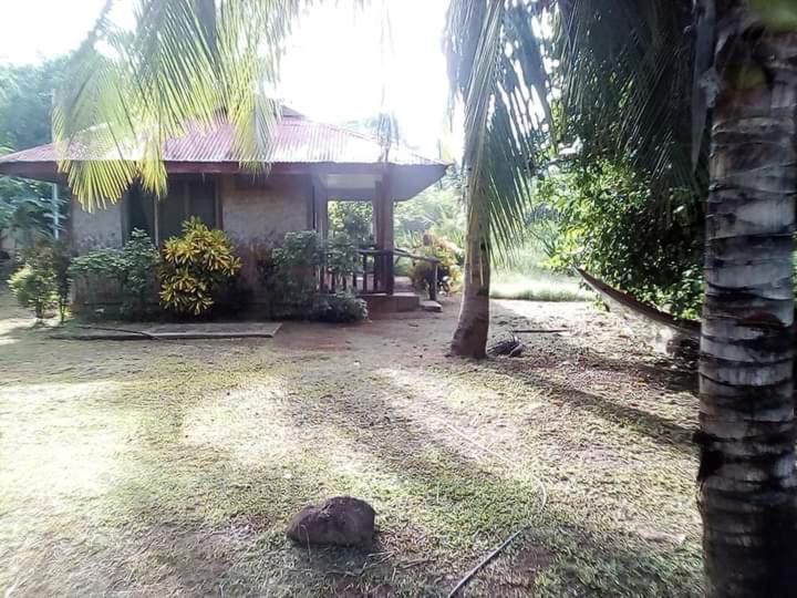 Why Not Restobar Cottages Sabang  Rum bild